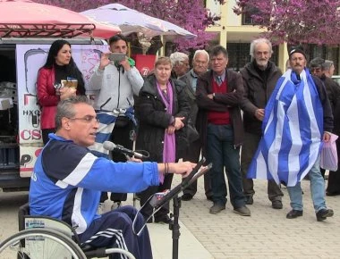 Μεγάλη προσέλευση του κόσμου στη Χιο για το συλλαλητήριο κατά της ομηρίας των Ελλήνων στρατιωτικών